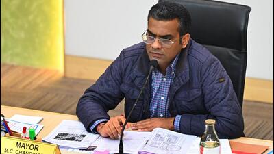 During his last general house meeting as the mayor, Anup Gupta came under opposition fire over a volley of issues, including garbage, development and tariffs. (Keshav Singh/HT)