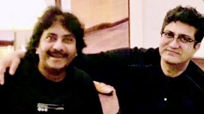 Prasoon Joshi with his dear friend Ustad Rashid Khan. Prasoon Joshi with his dear friend Ustad Rashid Khan.