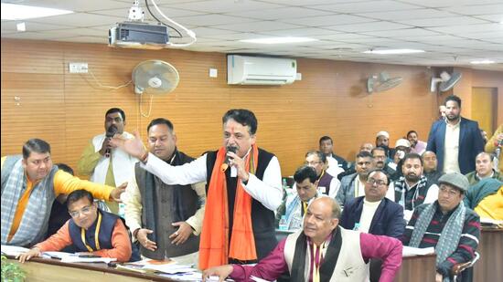 The proposal was put forward by Bharatiya Janata Party (BJP) councillor Sanjay Singh, who also proposed names such as ’Harnandi Nagar’ and ’Gajnagar’, but the municipal corporation has decided to let the state government pick the new name, said civic officials. (Sakib Ali/HT Photo)