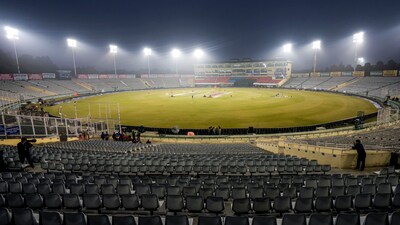 The match officials waited for the designated cut-off time to allow the minimum five overs for a result to be achieved