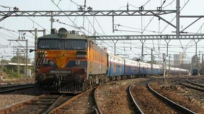 The Deccan Queen Express to Mumbai was delayed on Wednesday due to brake winding problem. ((PIC FOR REPRESENTATION))
