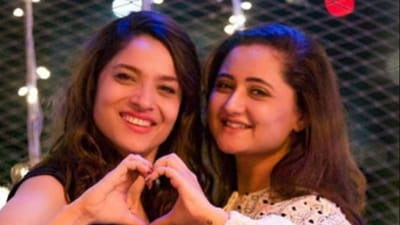 Rashami Desai reacts to ongoing situation inside Bigg Boss house involving Ankita Lokhande and Vicky Jain. Rashami Desai reacts to ongoing situation inside Bigg Boss house involving Ankita Lokhande and Vicky Jain.