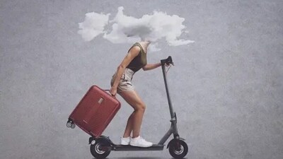 Brain fog is a common symptom of Complex PTSD. Brain fog refers to memory lapses, feeling mentally cloudy and difficulty in concentrating. "Experiencing brain fog is a common but often overlooked aspect of living with Complex PTSD. Understanding this symptom is important in the recovery journey," wrote Therapist Linda Meredith. Here are a few signs of brain fog. (Unsplash) Brain fog is a common symptom of Complex PTSD. Brain fog refers to memory lapses, feeling mentally cloudy and difficulty in concentrating. "Experiencing brain fog is a common but often overlooked aspect of living with Complex PTSD. Understanding this symptom is important in the recovery journey," wrote Therapist Linda Meredith. Here are a few signs of brain fog. (Unsplash)