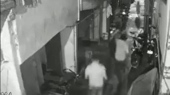 Pratham Anand allegedly told his interrogators that he led the attack on a gang member on a direction of the Sanju Meharban gang (Videograb/X/vikasjournolko)
