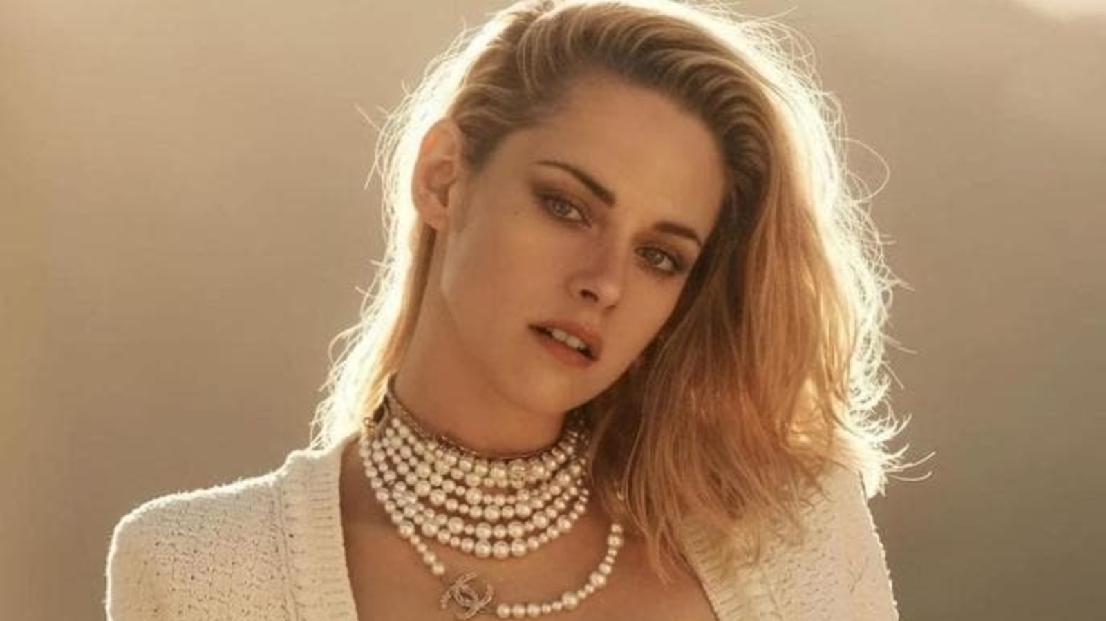 Kristen Stewart says Twilight is 'such a gay movie' | Hollywood - Vimarsana News