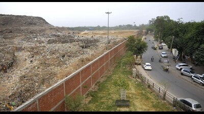 Chandigarh failed to make it to the top three primarily due to inadequate remediation of legacy waste at the Dadumajra landfill. (HT Photo)