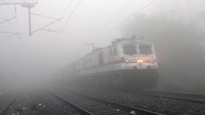 Due to dense fog resulting in low visibility in several parts of the country, as many as 24 trains are running late to Delhi. (File photo) Due to dense fog resulting in low visibility in several parts of the country, as many as 24 trains are running late to Delhi. (File photo)