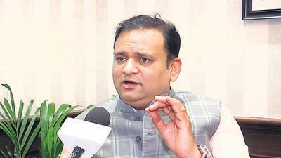 Mumbai, Jan 11 (ANI): Maharashtra Speaker Rahul Narwekar speaks to the media on his verdict on Maharashtra MLAs, in Mumbai on Thursday. (ANI Photo) (ANI) Mumbai, Jan 11 (ANI): Maharashtra Speaker Rahul Narwekar speaks to the media on his verdict on Maharashtra MLAs, in Mumbai on Thursday. (ANI Photo) (ANI)