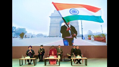 President Droupadi Murmu, MoHUA secretary Manoj Joshi and Union minister of housing and urban affairs Hardeep Singh Puri attend the presentation of Swachh Survekshan Awards - 2023 in New Delhi on Thursday. (ANI) President Droupadi Murmu, MoHUA secretary Manoj Joshi and Union minister of housing and urban affairs Hardeep Singh Puri attend the presentation of Swachh Survekshan Awards - 2023 in New Delhi on Thursday. (ANI)
