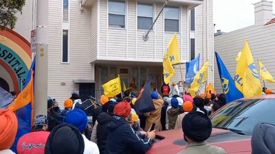 Radical Sikhs raising Khalistani flags outside the Indian consulate in San Francisco. Radical Sikhs raising Khalistani flags outside the Indian consulate in San Francisco.