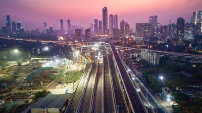 The bridge is about 21.8 km long and has about 16.5 km length over sea and about 5.5 km on the land. The Maharashtra government has approved a proposal to charge <span class='webrupee'>₹</span>250 as a one-way toll for cars on MTHL. (ANI) The bridge is about 21.8 km long and has about 16.5 km length over sea and about 5.5 km on the land. The Maharashtra government has approved a proposal to charge <span class='webrupee'>₹</span>250 as a one-way toll for cars on MTHL. (ANI)