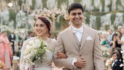 From the poignant father and daughter moment shared by Aamir Khan and Ira Khan to the bride and groom walking down the aisle with their parents, and the couple’s first dance, here’s your insider’s view of the wedding of the season. Nupur Shikhare and Ira wore beige and white, respectively, to become husband and wife. The newlyweds were all smiles as they walked amid guests after their Christian wedding ceremony. From the poignant father and daughter moment shared by Aamir Khan and Ira Khan to the bride and groom walking down the aisle with their parents, and the couple’s first dance, here’s your insider’s view of the wedding of the season. Nupur Shikhare and Ira wore beige and white, respectively, to become husband and wife. The newlyweds were all smiles as they walked amid guests after their Christian wedding ceremony.