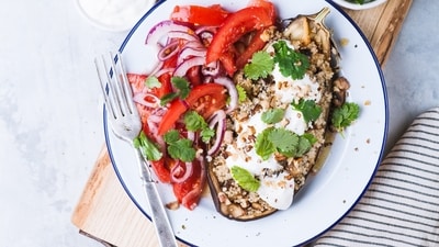 Reduce women's risk of stroke: The Mediterranean diet has been linked to a decreased risk of stroke in women. Its promotion of heart health may indirectly contribute to this reduced risk. (Unsplash) Reduce women's risk of stroke: The Mediterranean diet has been linked to a decreased risk of stroke in women. Its promotion of heart health may indirectly contribute to this reduced risk. (Unsplash)