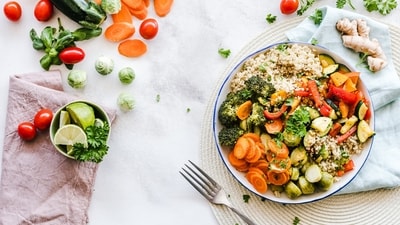 Prevent chronic diseases: This way of eating, abundant in fruits, vegetables, whole grains, fish, and healthy fats such as olive oil, while restricting red meat and processed foods, has been associated with numerous health advantages and a reduced likelihood of chronic ailments. (Unsplash) Prevent chronic diseases: This way of eating, abundant in fruits, vegetables, whole grains, fish, and healthy fats such as olive oil, while restricting red meat and processed foods, has been associated with numerous health advantages and a reduced likelihood of chronic ailments. (Unsplash)
