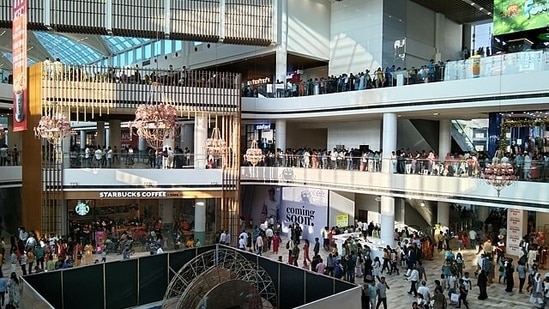 Lulu shopping mall in Lucknow