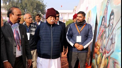 Ahead of the Lok Sabha polls, Rashtriya Swayamsevak Sangh (RSS) chief Mohan Bhagwat on Friday reached Jind to take part in a three-day event. (Manoj Dhaka/HT)