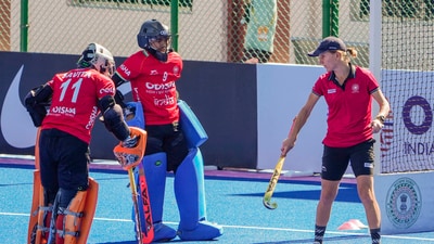 Indian women's hockey team captain Savita Punia with teammate Bichu Devi Kharibam and head coach Janneke Schopman (PTI)