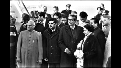 President VV Giri and Prime Minister Indira Gandhi with Bangladesh President Sheikh Mujibur Rehman at Palam airport on January 10, 1972. (Babu Ram/HT Archive) President VV Giri and Prime Minister Indira Gandhi with Bangladesh President Sheikh Mujibur Rehman at Palam airport on January 10, 1972. (Babu Ram/HT Archive)