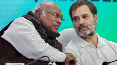 Rahul Gandhi with Congress president Mallikarjun Kharge at the party HQ in New Delhi. (ANI Photo) Rahul Gandhi with Congress president Mallikarjun Kharge at the party HQ in New Delhi. (ANI Photo)