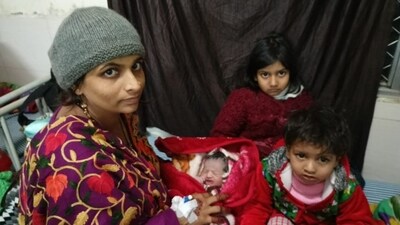 The woman, identified as Mehwish, 32, had experienced labour pains while traveling to the Attari railway station on the Chhattisgarh Express train, prompting an unscheduled halt in Ludhiana. (HT Photo) The woman, identified as Mehwish, 32, had experienced labour pains while traveling to the Attari railway station on the Chhattisgarh Express train, prompting an unscheduled halt in Ludhiana. (HT Photo)
