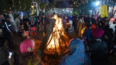 Lohri 2024: Puja timing, shubh muhurat, rituals and samagri (Sanchit Khanna/HT) Lohri 2024: Puja timing, shubh muhurat, rituals and samagri (Sanchit Khanna/HT)