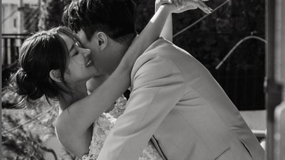 AOA's former member Yuna to marry Friday of GALACTIKA. AOA's former member Yuna to marry Friday of GALACTIKA.