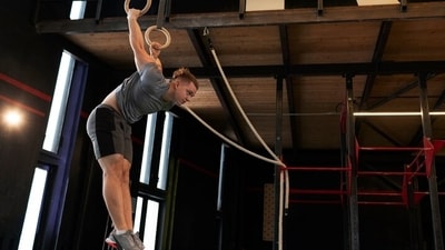 4. Resistance training: Using resistance bands or light weights for activities like arm curls, leg presses, and squats can improve muscle strength and bone density.&nbsp; (Freepik)