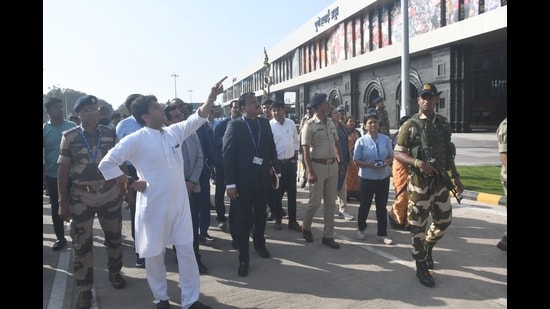Scindia inspected the main building of the terminal accompanied by senior officials. (HT PHOTO)
