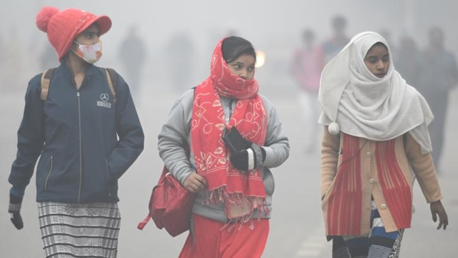 Delhi: Minimum dips to 3.6°C, air nears 'severe' again | Latest News India - Vimarsana News
