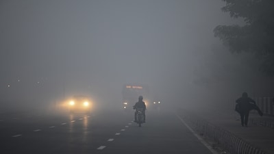 In Bihar, the mercury dropped below 10 degrees Celsius in several districts. (HT Photo/Raj K Raj) In Bihar, the mercury dropped below 10 degrees Celsius in several districts. (HT Photo/Raj K Raj)