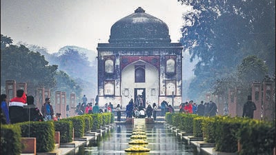 On a typical winter weekend, Sunder Nursery — Delhi’s favourite spot — sees over 15,000-20,000 visitors. (Sanchit Khanna/HT Photo) On a typical winter weekend, Sunder Nursery — Delhi’s favourite spot — sees over 15,000-20,000 visitors. (Sanchit Khanna/HT Photo)