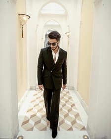 Ranveer Singh in a well-tailored black pantsuit set (Photo: Instagram) Ranveer Singh in a well-tailored black pantsuit set (Photo: Instagram)