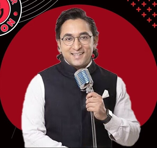 Comic Appurv Gupta will perform live today. Comic Appurv Gupta will perform live today.