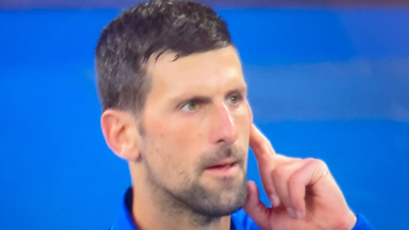 Novak Djokovic loses cool, screams at Australian Open spectators during ...