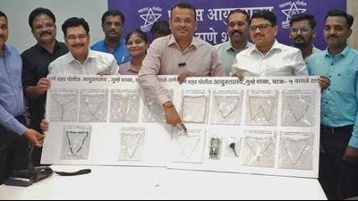 Thane, India - January ,13, 2024: habitual chain snatchers from Kalaym were arrested and seized 141-gram gold chains and two motorcycles total of 5.40 K were from their possession. The Crime Branch Unit 5 of Thane police said that they learned that total 14 cases were registered against them.,in Thane, in Mumbai, India, on, Saturday, January ,13, 2024. ( Praful Gangurde / HT Photo ) Thane, India - January ,13, 2024: habitual chain snatchers from Kalaym were arrested and seized 141-gram gold chains and two motorcycles total of 5.40 K were from their possession. The Crime Branch Unit 5 of Thane police said that they learned that total 14 cases were registered against them.,in Thane, in Mumbai, India, on, Saturday, January ,13, 2024. ( Praful Gangurde / HT Photo )