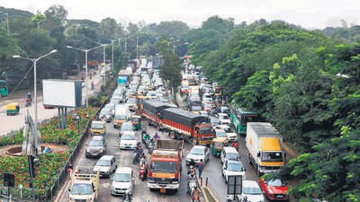 The Bengaluru traffic police’s plans involve leveraging data analytics to predict traffic congestion (HT) The Bengaluru traffic police’s plans involve leveraging data analytics to predict traffic congestion (HT)
