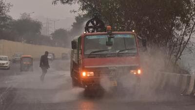 The measures also effectively ban private construction in Delhi and the National Capital Region (NCR). Delhi’s 24-hour average air quality index (AQI) was recorded at 447 (severe) at 4pm on Sunday. It was 399 (very poor) at the same time on Saturday. The last time Delhi’s AQI was above 400 was on December 24 (411). (Sakib Ali/HT Photo) The measures also effectively ban private construction in Delhi and the National Capital Region (NCR). Delhi’s 24-hour average air quality index (AQI) was recorded at 447 (severe) at 4pm on Sunday. It was 399 (very poor) at the same time on Saturday. The last time Delhi’s AQI was above 400 was on December 24 (411). (Sakib Ali/HT Photo)