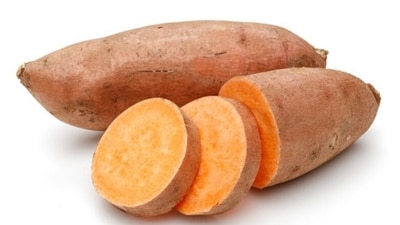 10. Sweet potatoes - Sweet potatoes are the top product of the potato family and have a glycemic index of 44, so it is considered a good food for diabetics. Even if you have diabetes, eating potatoes in moderation can help keep your blood sugar within a healthy range, according to the American Journal of Clinical Nutrition. (Unsplash) 10. Sweet potatoes - Sweet potatoes are the top product of the potato family and have a glycemic index of 44, so it is considered a good food for diabetics. Even if you have diabetes, eating potatoes in moderation can help keep your blood sugar within a healthy range, according to the American Journal of Clinical Nutrition. (Unsplash)