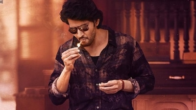 Mahesh Babu's smoking scenes in Guntur Kaaram have been quite popular. Mahesh Babu's smoking scenes in Guntur Kaaram have been quite popular.