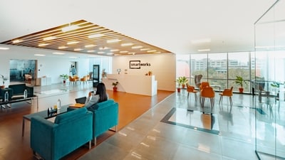 Unleash the power of color and transform your office space into a vibrant haven of creativity and productivity. (Unsplash/Smartworks Coworking) Unleash the power of color and transform your office space into a vibrant haven of creativity and productivity. (Unsplash/Smartworks Coworking)