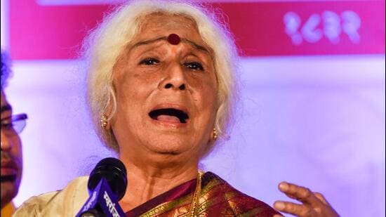 Born on September 13, 1932 in Pune, Prabha Atre trained in the “guru-shishya” tradition, known as the “Gurukul” system, by the two stalwarts of the Kirana Gharana — the late Pandit Sureshbabu Mane and his sister Padmabhushan Hirabai Badodekar. (HT FILE)