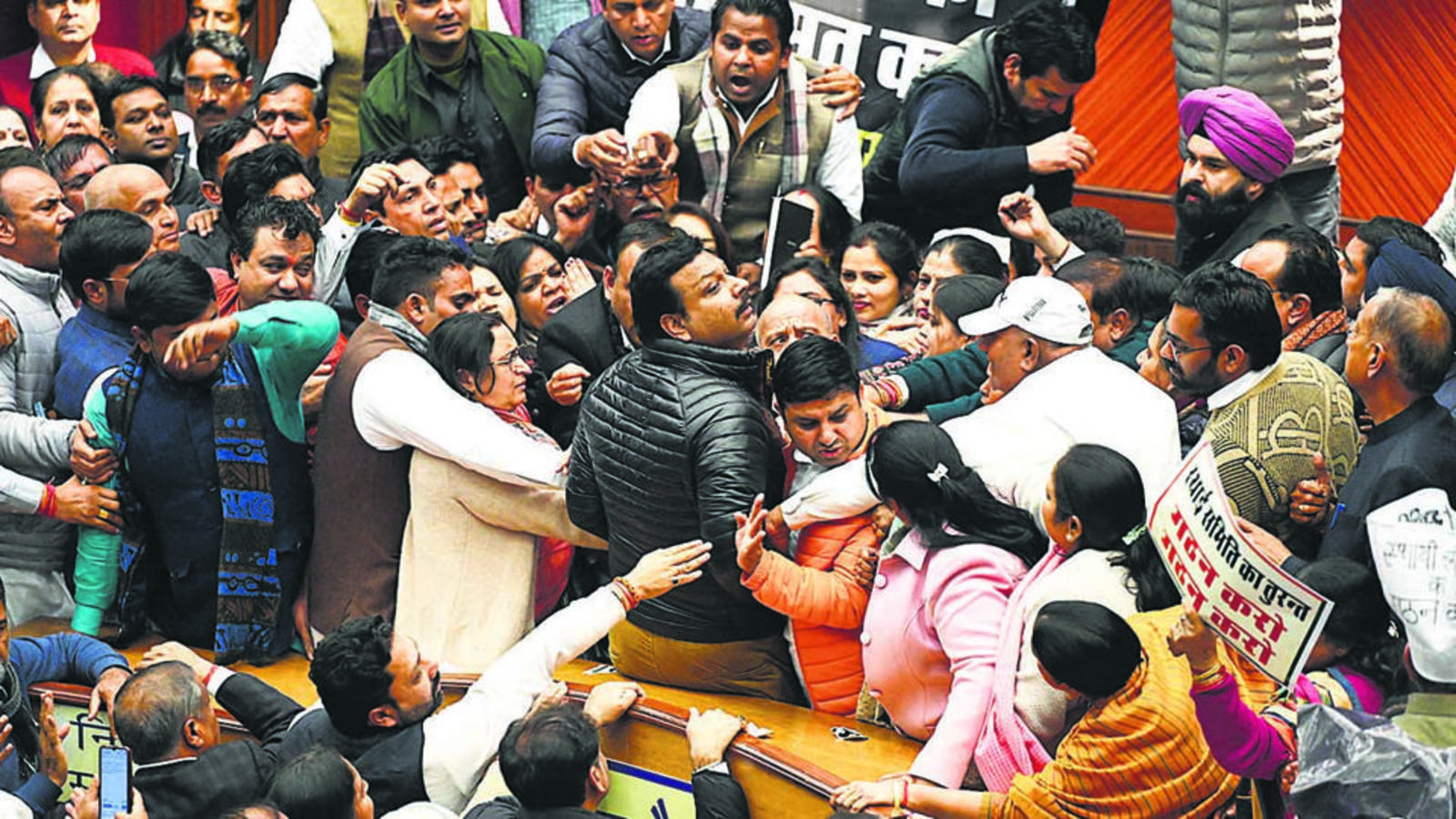 Delhi Civic Centre chaos as House cuts key panel's powers amid protest | Latest News Delhi - Vimarsana News