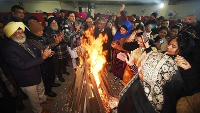 People from the Sikh community celebrate Lohri in Patna. The festival of 'Lohri' was celebrated in Punjab, Haryana and Chandigarh with traditional fervour. (ANI) People from the Sikh community celebrate Lohri in Patna. The festival of 'Lohri' was celebrated in Punjab, Haryana and Chandigarh with traditional fervour. (ANI)