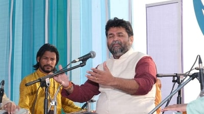 Hindustani classical vocalist Bhuvanesh Komkali paying a musical tribute to his grandfather, Kumar Gandharva. (Courtesy The Mahindra Kabira Festival) Hindustani classical vocalist Bhuvanesh Komkali paying a musical tribute to his grandfather, Kumar Gandharva. (Courtesy The Mahindra Kabira Festival)