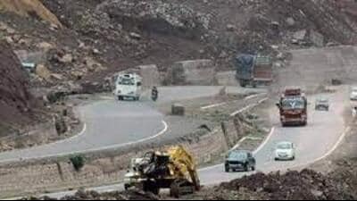 Ramban deputy commissioner has also issued similar communication and closure of traffic on the national highway for six hours. (HT Photo for representational purpose)