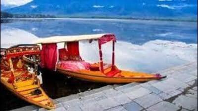 Thakur hailed the tourism department for opening properties like the Royal Spring Golf Course in Srinagar for tourists to host their weddings. (HT Photo)