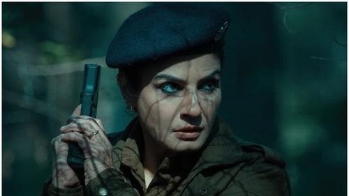 Raveena Tandon played a cop in Aranyak Raveena Tandon played a cop in Aranyak