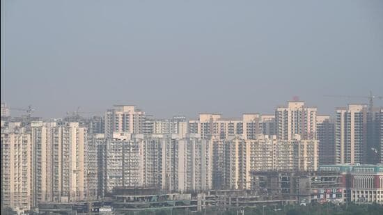 The authority is carrying out a physical survey of each stalled housing project to ascertain the number of units sold and unsold, stage of construction, unencumbered assets in a project, reason for delay and solution, among others. (HT Photo)