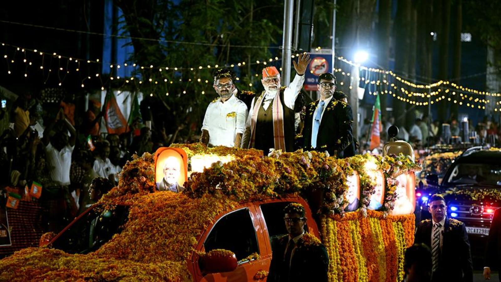PM Modi leads roadshow in Kochi - Vimarsana News