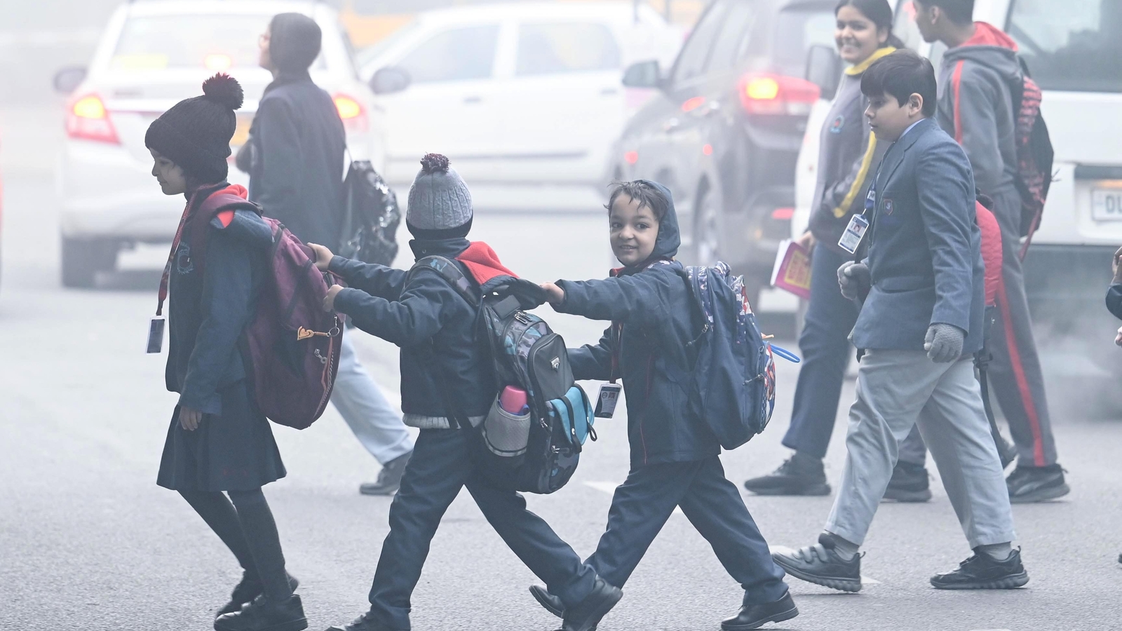 Schools shut in several parts of northern India amid cold wave conditions | List | Latest News India - Vimarsana News
